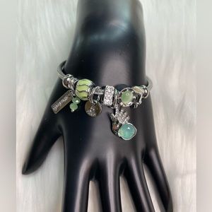 Fashion bracelet angel wing charms